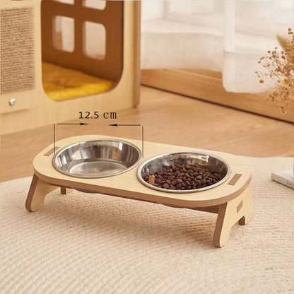 Standing pet food bowl