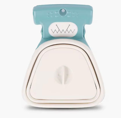 Folding poop scoop for pets